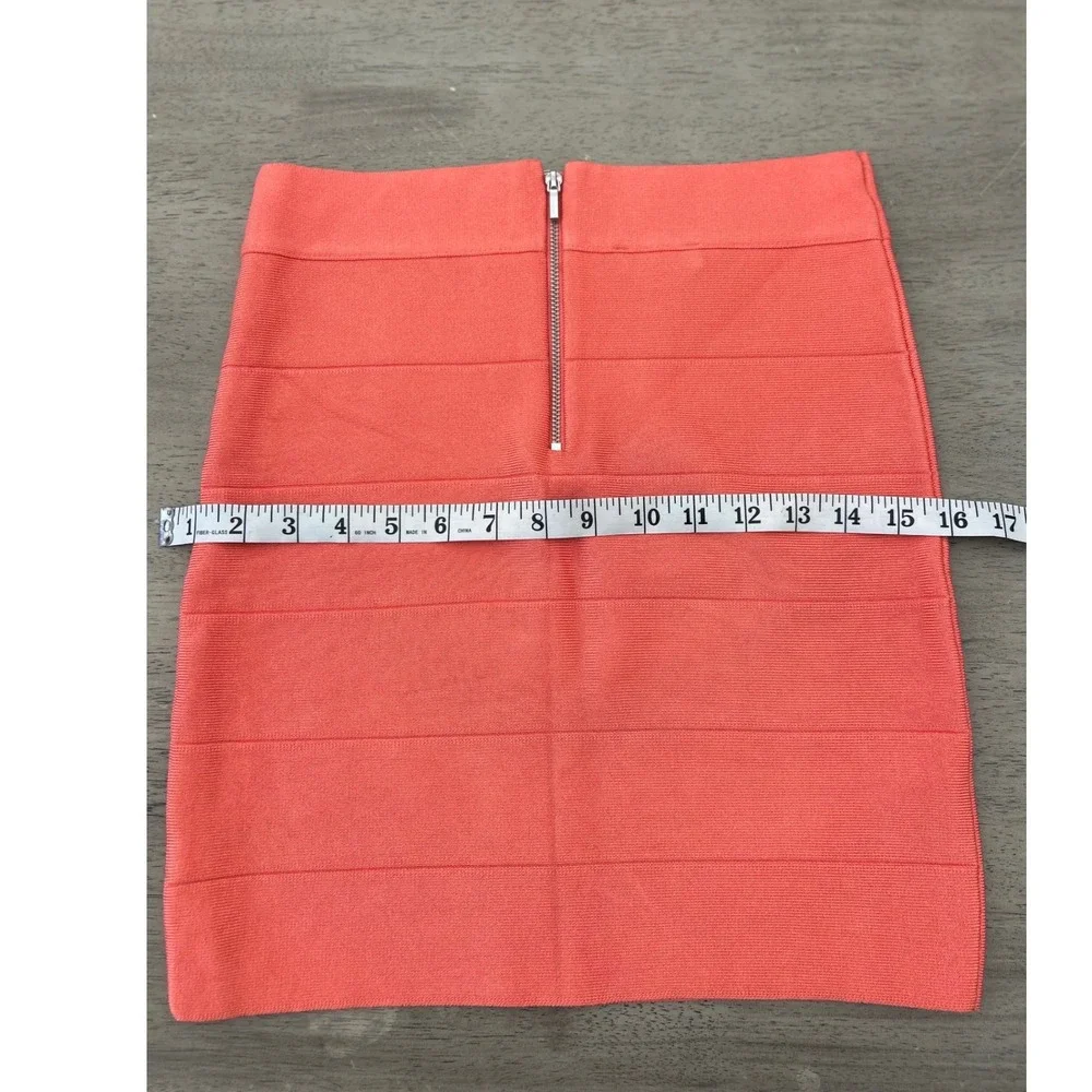 Bebe Coral Pink‎ Bandage Mini Skirt Bodycon High Waist Size Medium M Zip Back